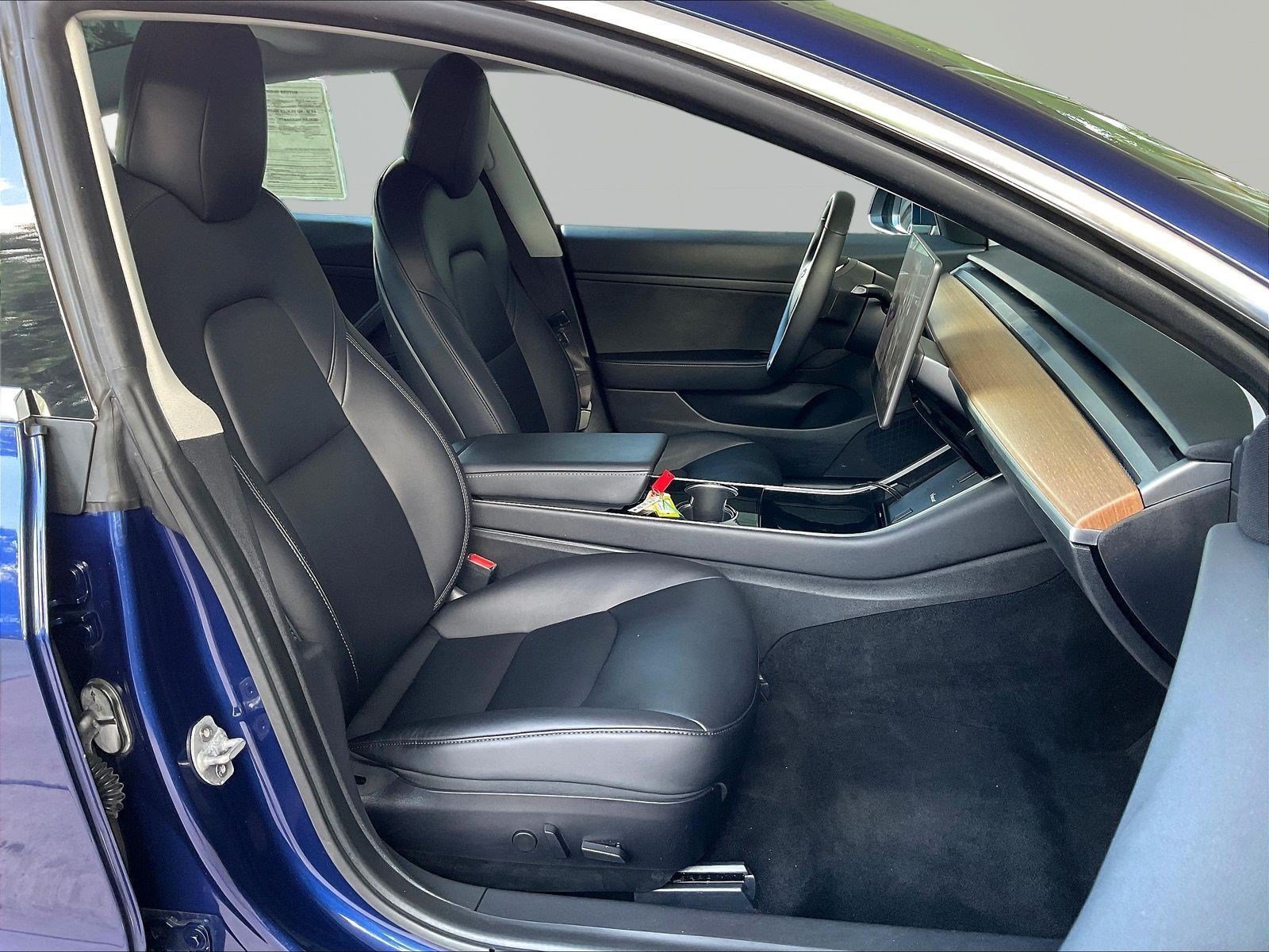 Used 2020 Tesla Model 3 Standard Range Plus RWD image 28