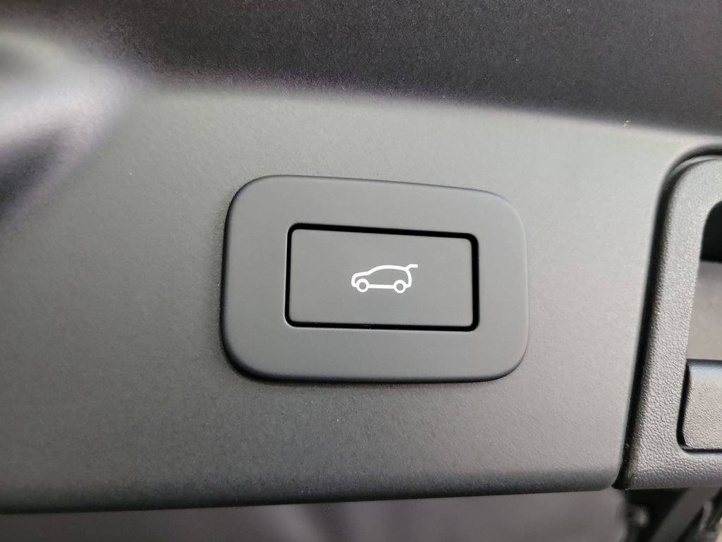 Used 2026 Land Rover Range Rover Velar Dynamic SE AWD/4WD image 30