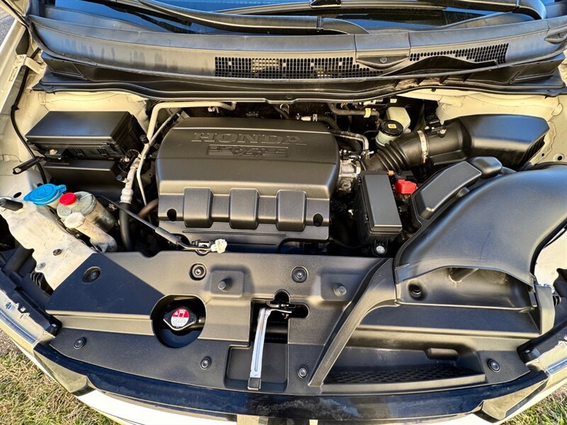Used 2015 Honda Odyssey Touring Elite image 35