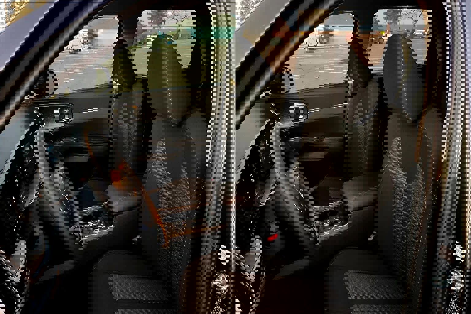 Certified 2024 Kia Sorento LX image 10