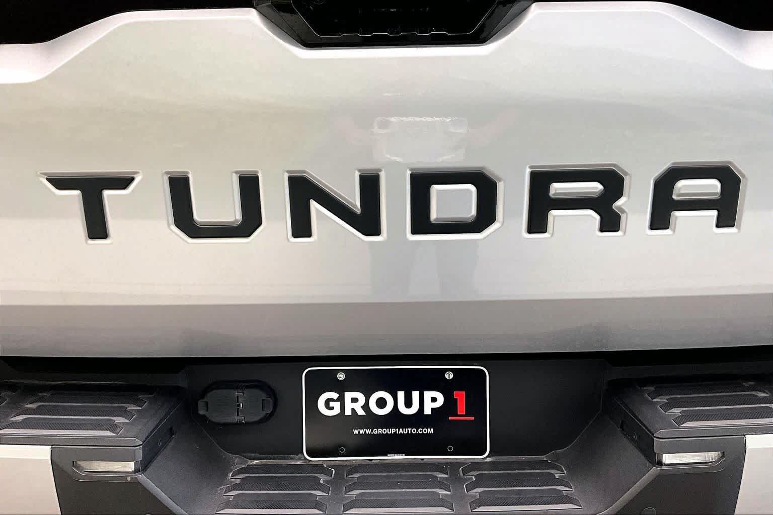 Used 2024 Toyota Tundra Platinum AWD/4WD image 10