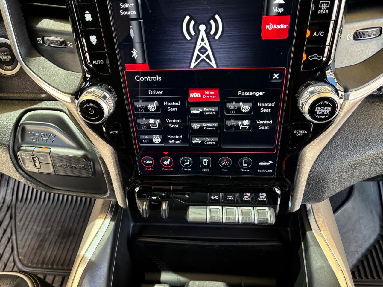 Used 2020 RAM 3500 Laramie AWD/4WD image 23