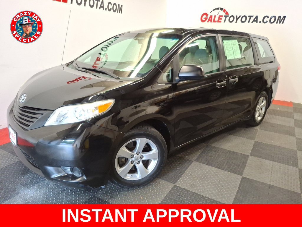 Used 2013 Toyota Sienna L FWD image 1