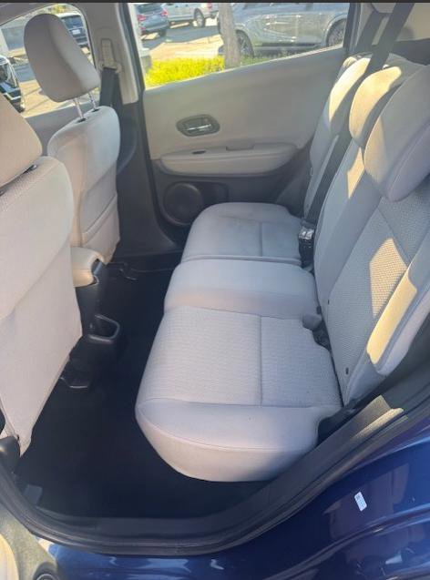 Used 2017 Honda HR-V LX image 10