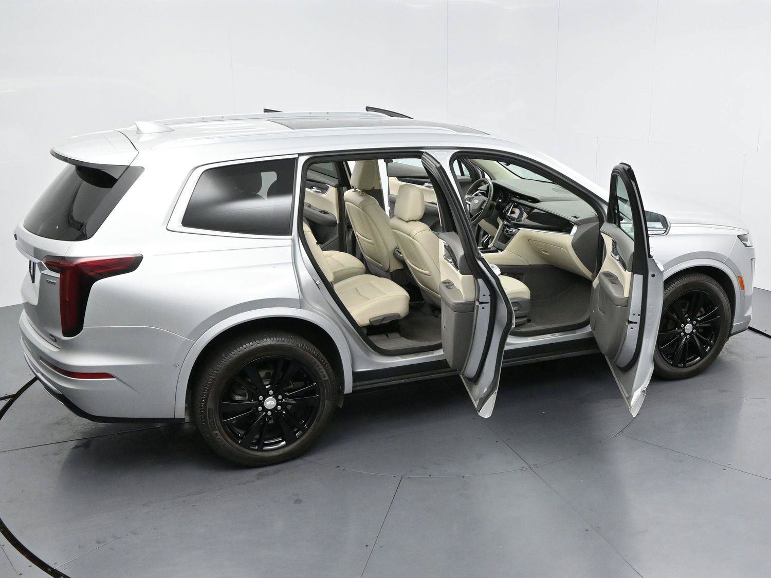 Used 2020 Cadillac XT6 Premium Luxury AWD/4WD image 43