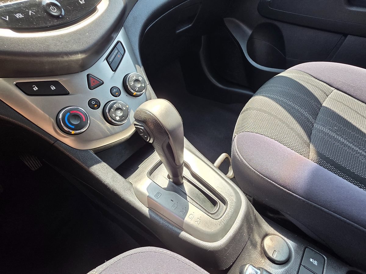 Used 2014 Chevrolet Sonic LT FWD image 33