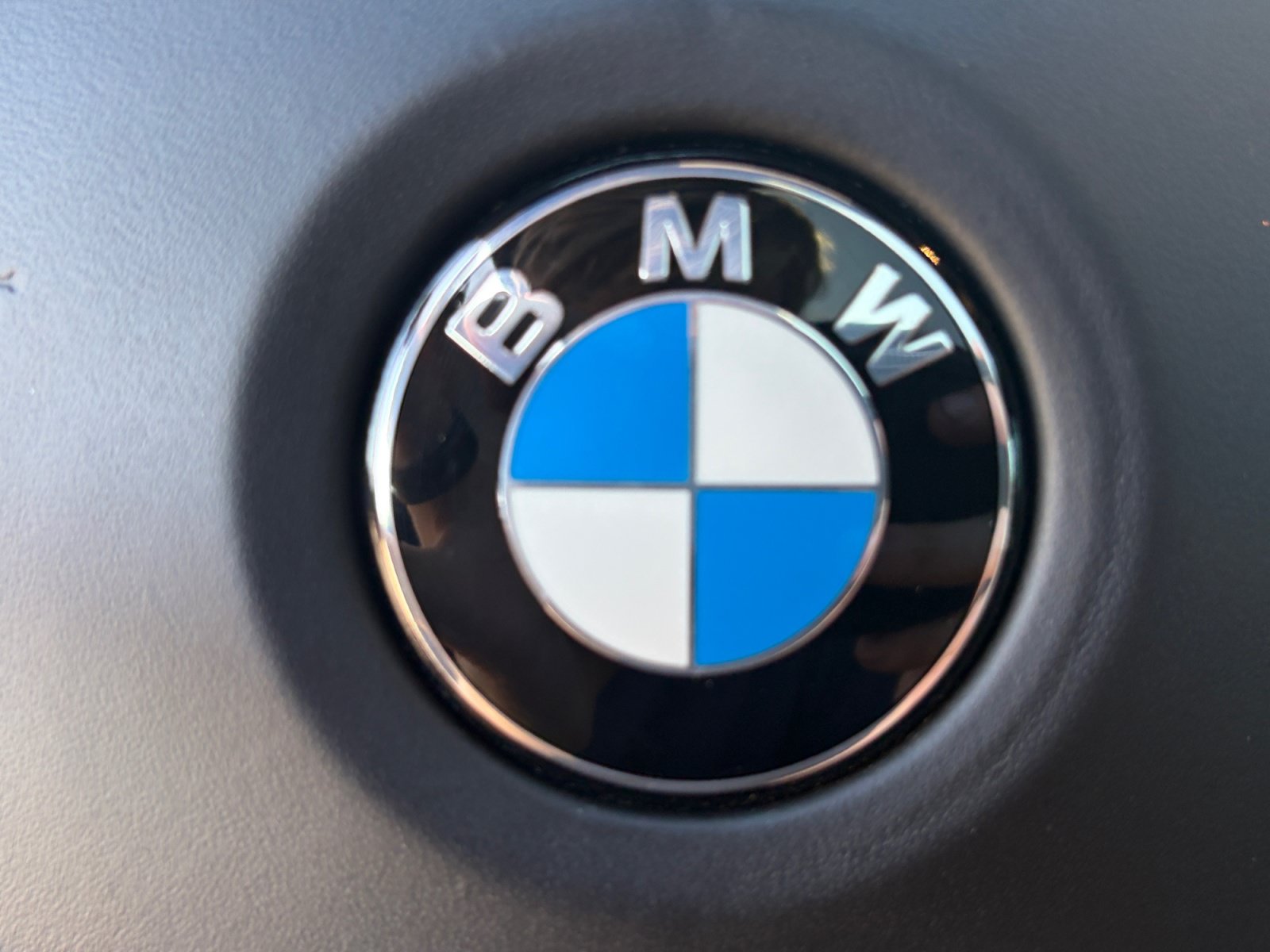 Used 2021 BMW X6 M50i w/ Dynamic Handling Package AWD/4WD image 35