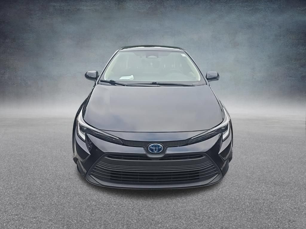 Used 2023 Toyota Corolla LE FWD image 3