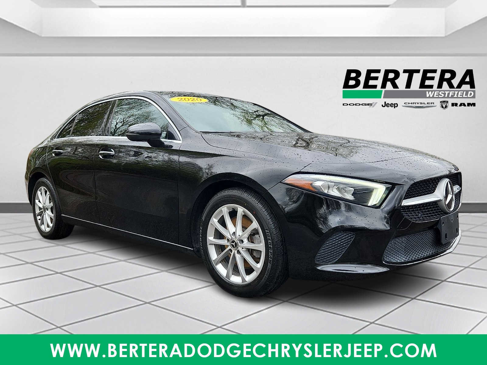 Used 2020 Mercedes-Benz A 220 4MATIC w/ Premium Package image 1