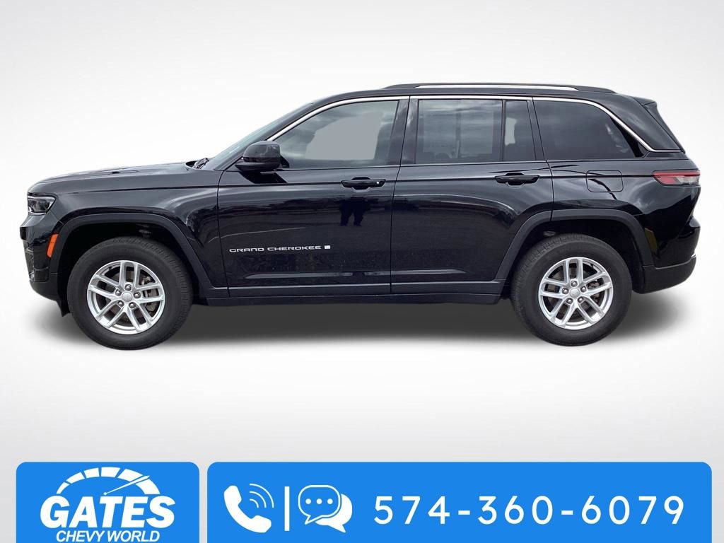 Used 2023 Jeep Grand Cherokee Laredo w/ Trailer Tow Prep Group (B) AWD/4WD image 6
