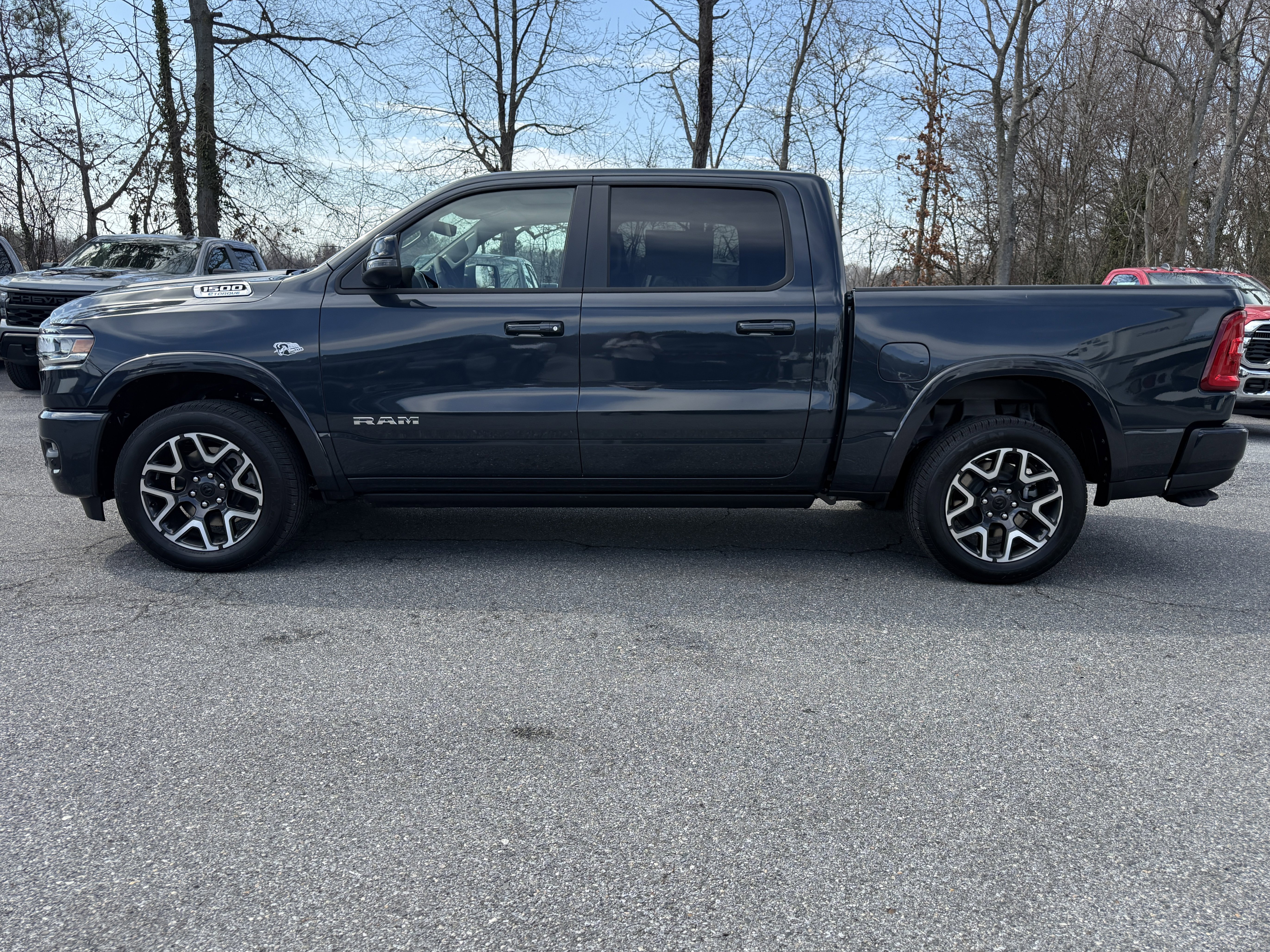 New 2026 RAM 1500 Laramie AWD/4WD image 4