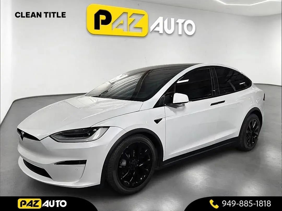 Used 2022 Tesla Model X Plaid image 1