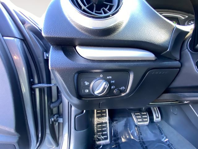 Used 2018 Audi A3 e-tron Premium w/ Sport Package image 18