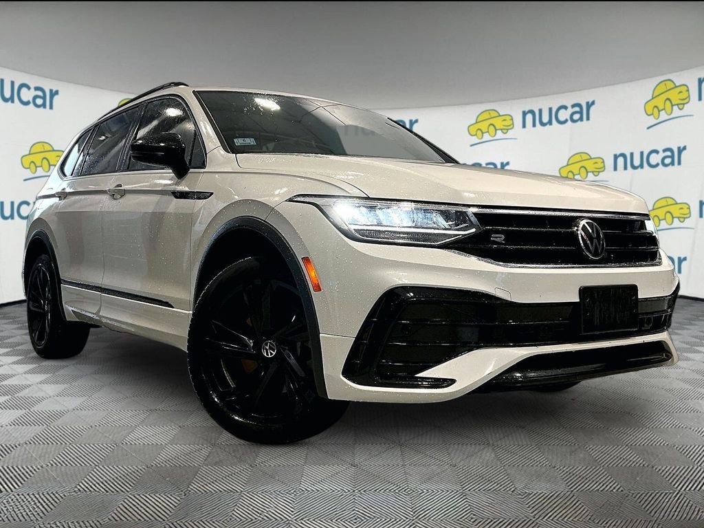 Used 2023 Volkswagen Tiguan SE R-Line AWD/4WD image 1
