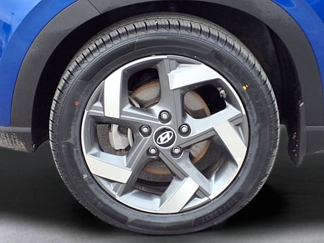 Certified 2025 Hyundai Venue SEL FWD image 12