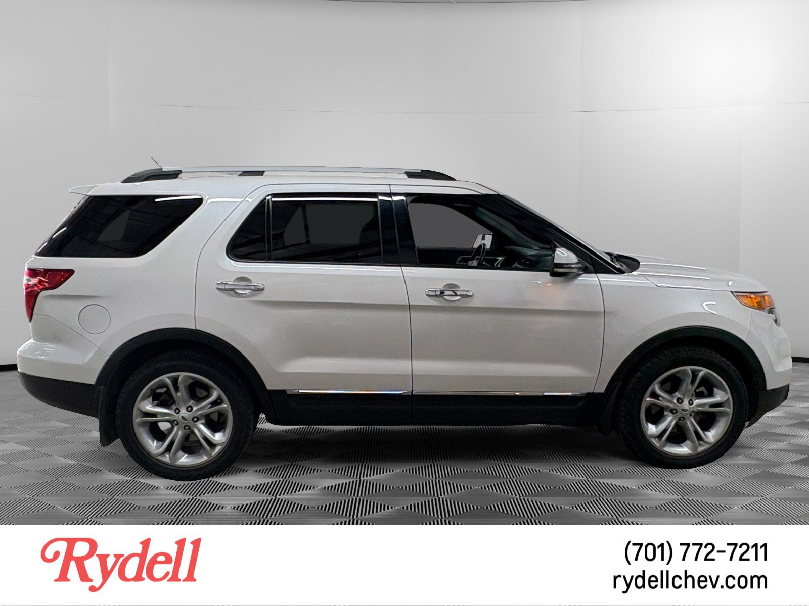 Used 2012 Ford Explorer Limited w/ Class III Trailer Tow Pkg AWD/4WD image 6