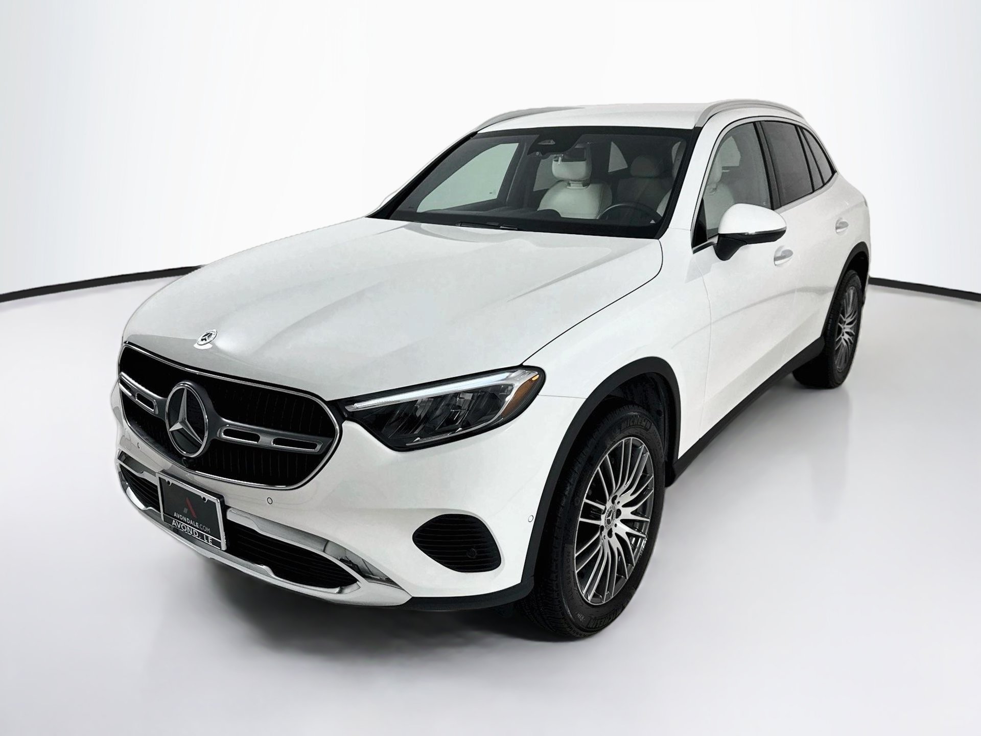 Certified 2025 Mercedes-Benz GLC 300 image 3