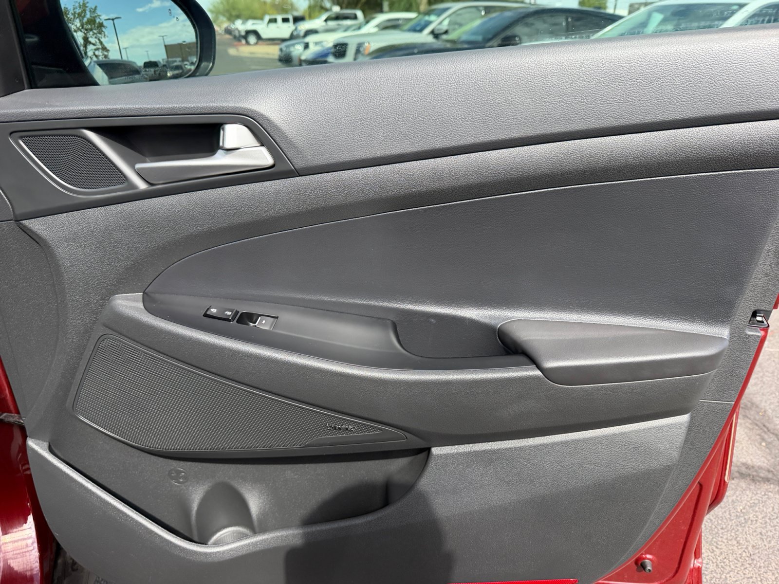 Used 2019 Hyundai Tucson Limited FWD image 16