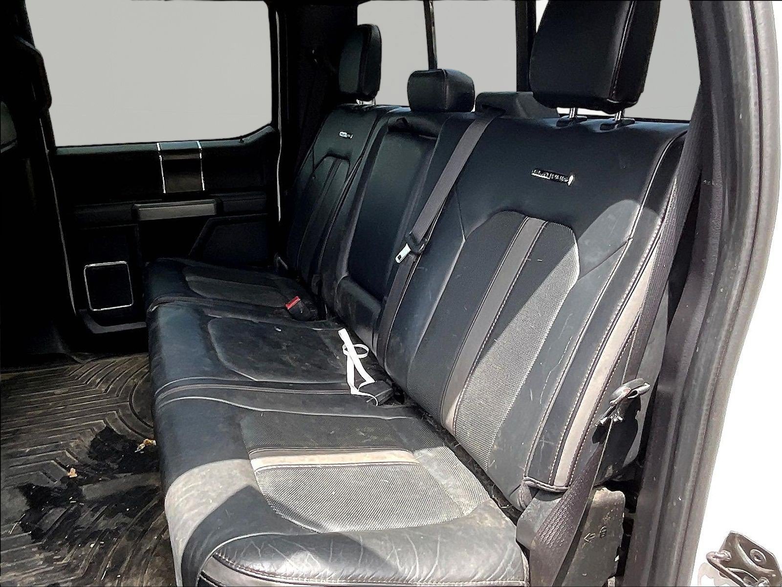 Used 2019 Ford F350 Platinum w/ Platinum Ultimate Package AWD/4WD image 23
