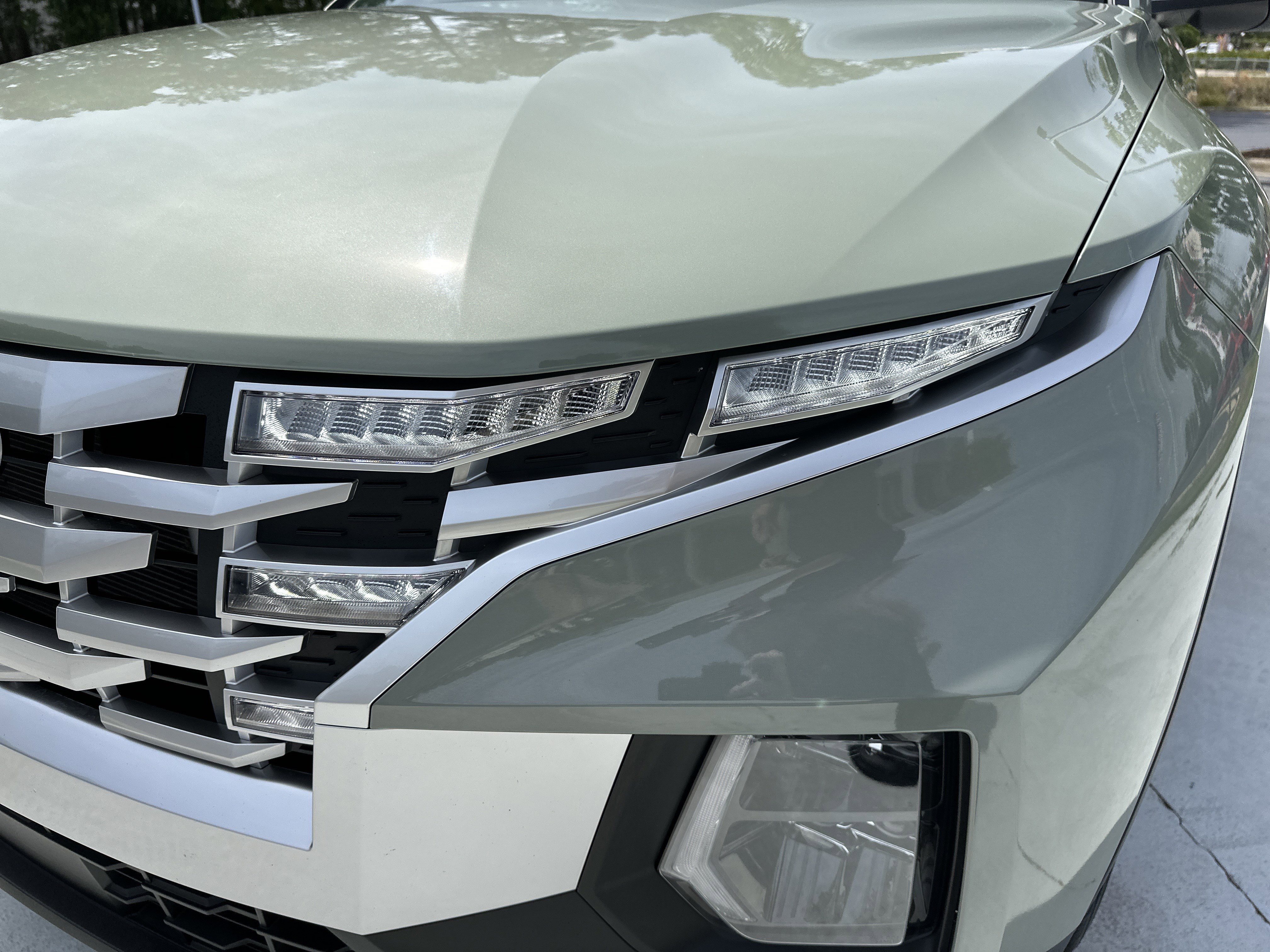 Used 2023 Hyundai Santa Cruz SEL Premium image 6