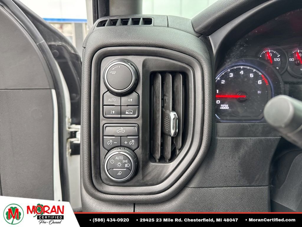 Used 2020 Chevrolet Silverado 1500 W/T w/ WT Safety Package AWD/4WD image 15