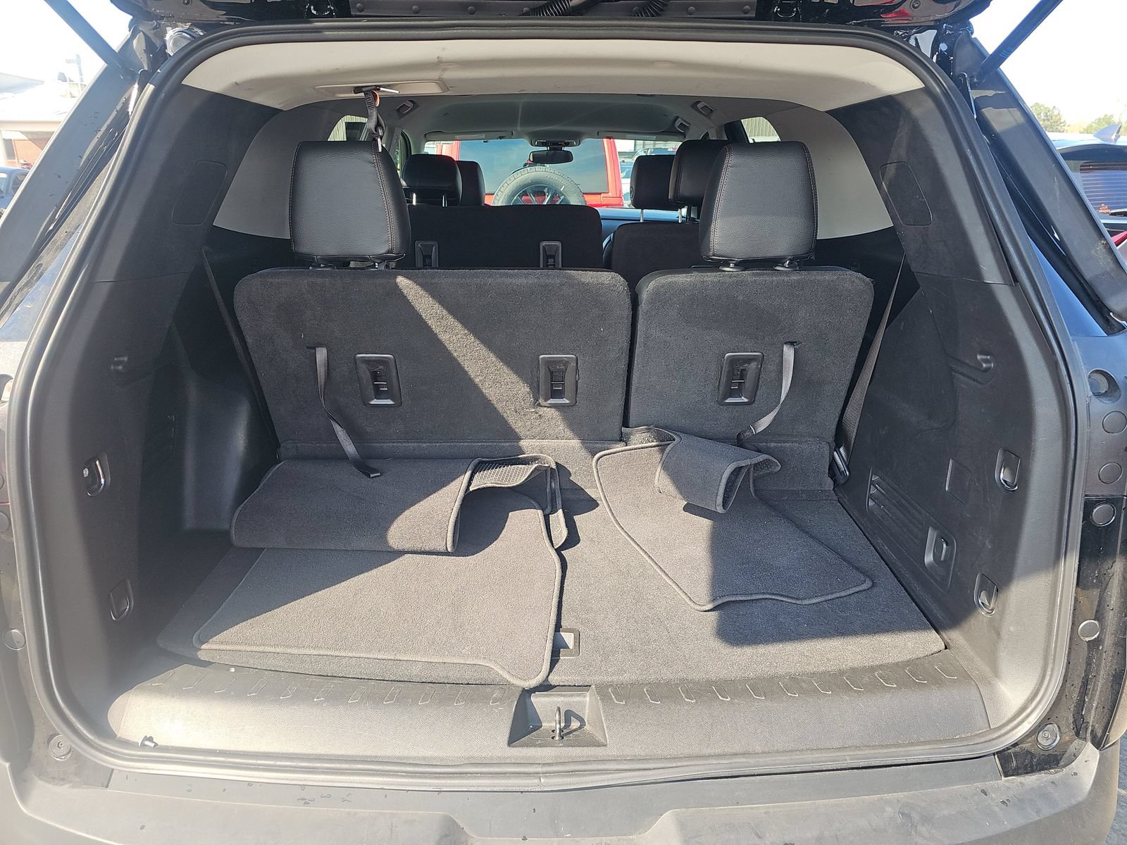 Used 2021 Chevrolet Traverse LS w/ LPO, Blackout Package FWD image 24