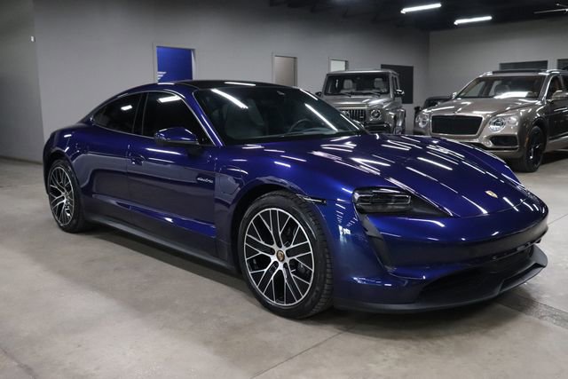 Used 2022 Porsche Taycan RWD image 7