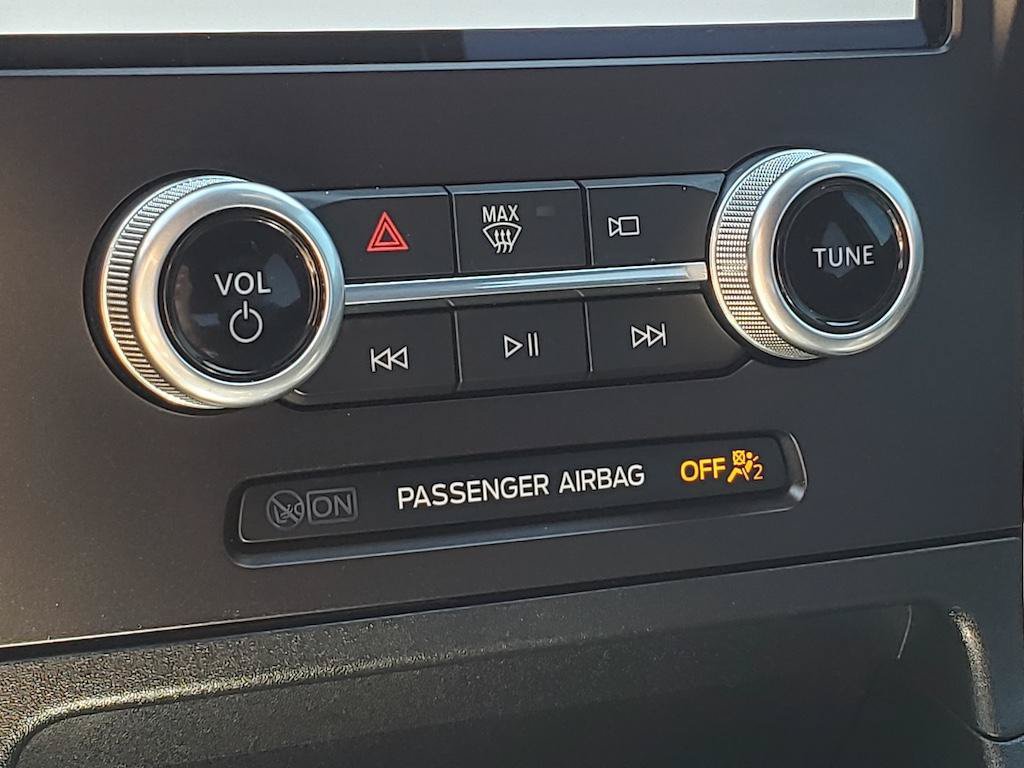 Used 2021 Ford Edge ST-Line FWD image 27