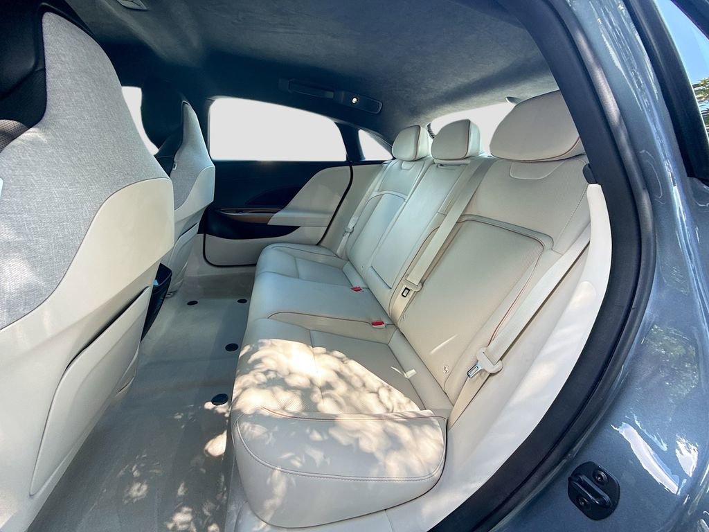 Used 2024 Lucid Air Touring image 23