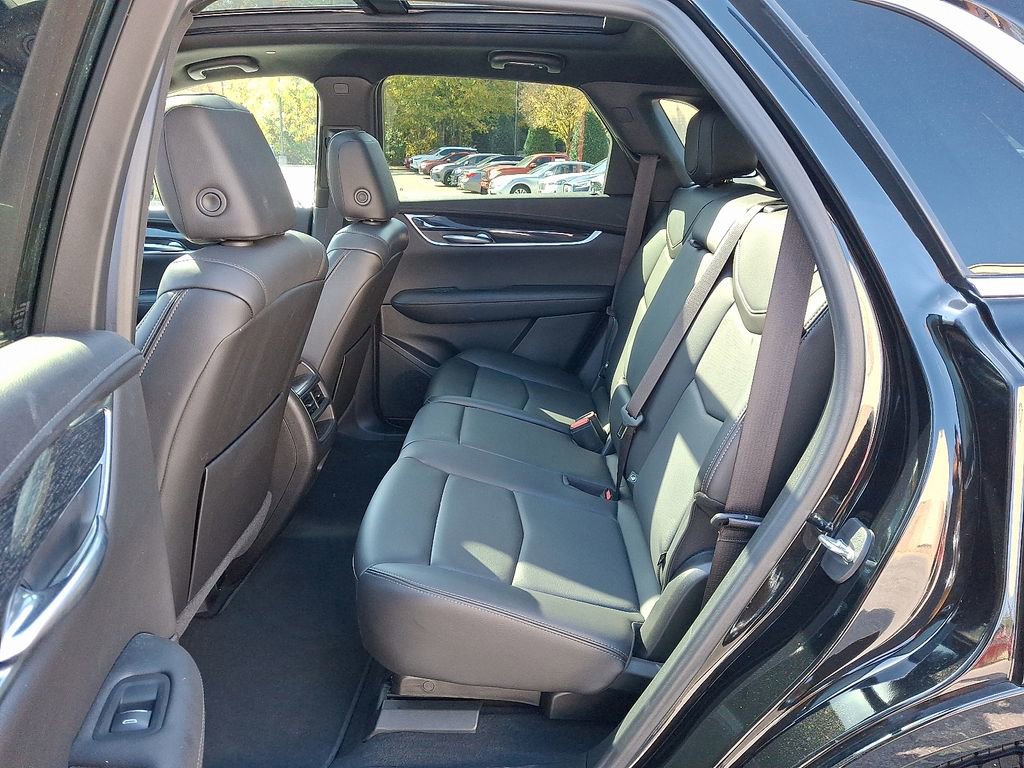 Used 2022 Cadillac XT5 Premium Luxury image 11