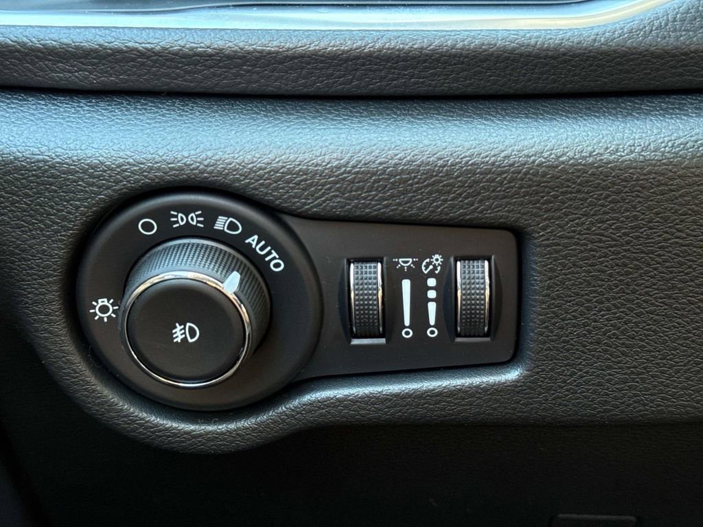 New 2026 Chrysler Pacifica Limited w/ S Appearance Package image 19