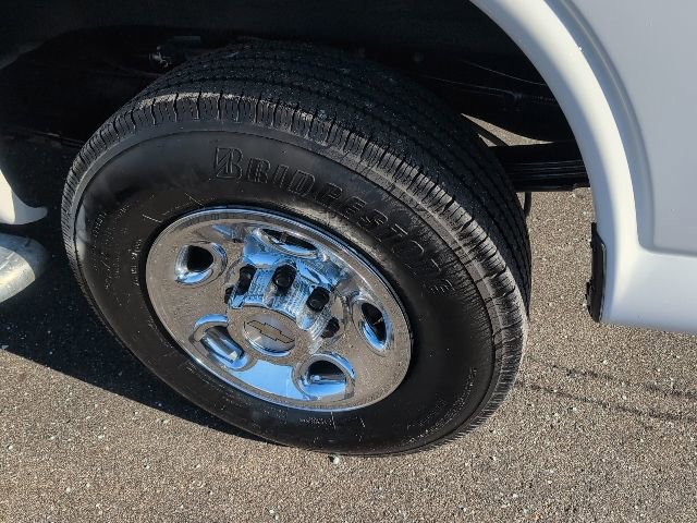 Used 2024 Chevrolet Express 2500 w/ Driver Convenience Package image 14