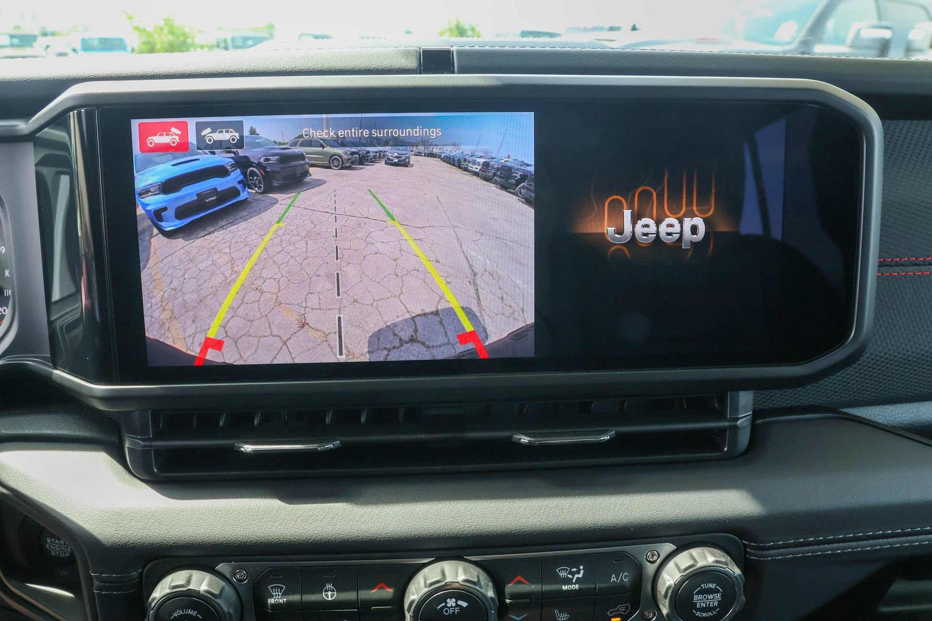New 2026 Jeep Wrangler Unlimited Rubicon AWD/4WD image 17