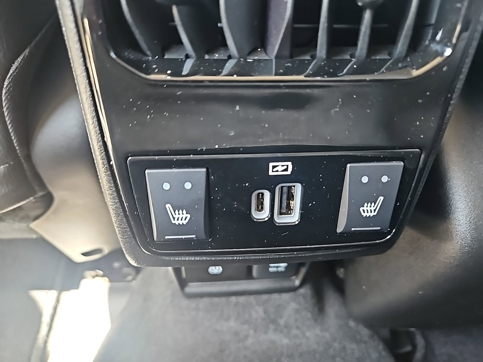 Used 2022 Jeep Compass Limited w/ Elite Group AWD/4WD image 34
