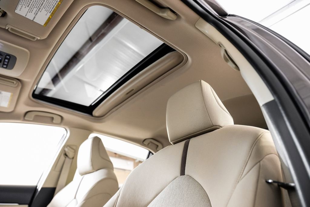 Used 2018 Toyota Camry LE w/ Audio Package image 5