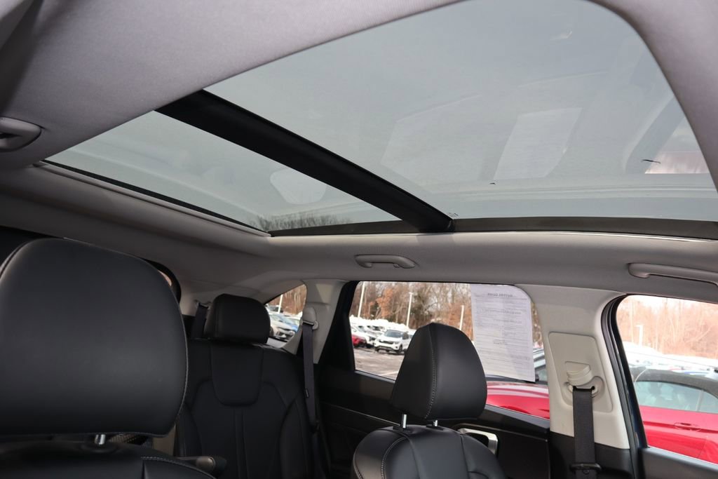 Used 2025 Kia Sorento SX image 34
