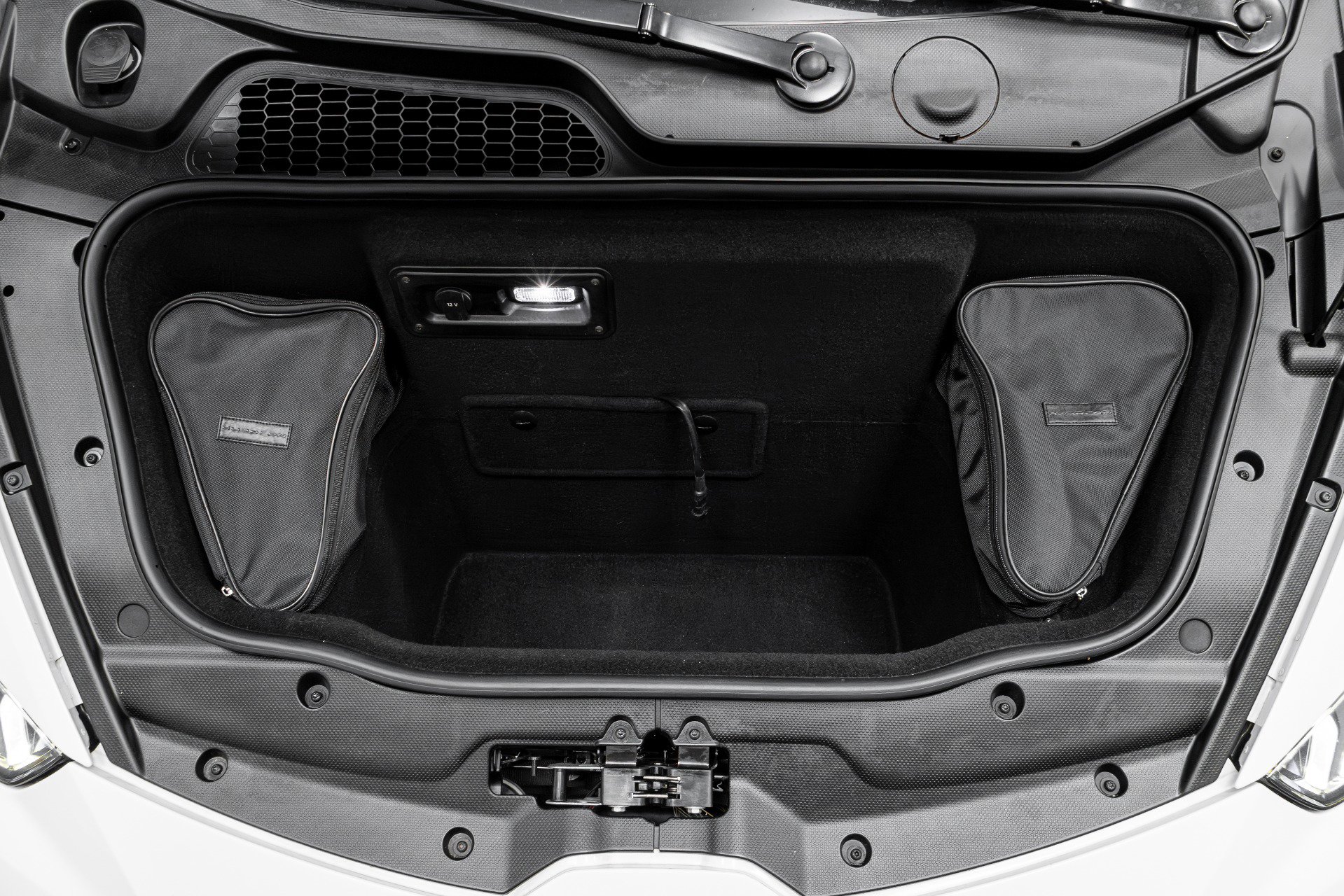 Used 2019 Lamborghini Huracan LP 580-2 image 32