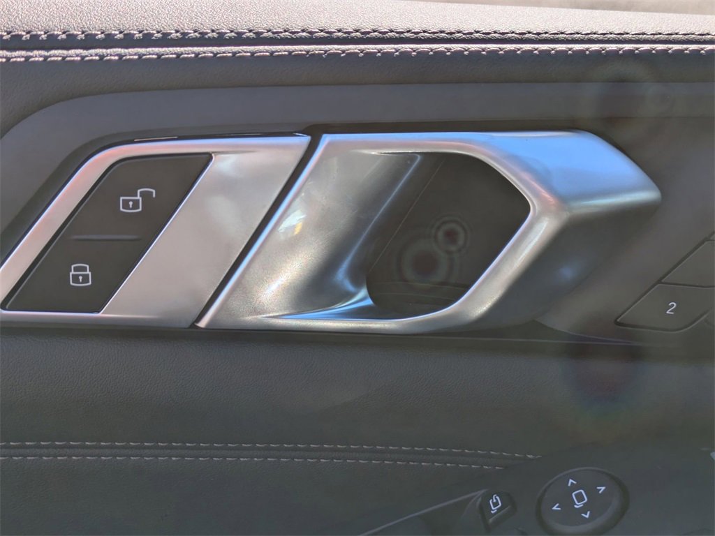 New 2026 BMW X5 xDrive50e w/ M Sport Package image 11