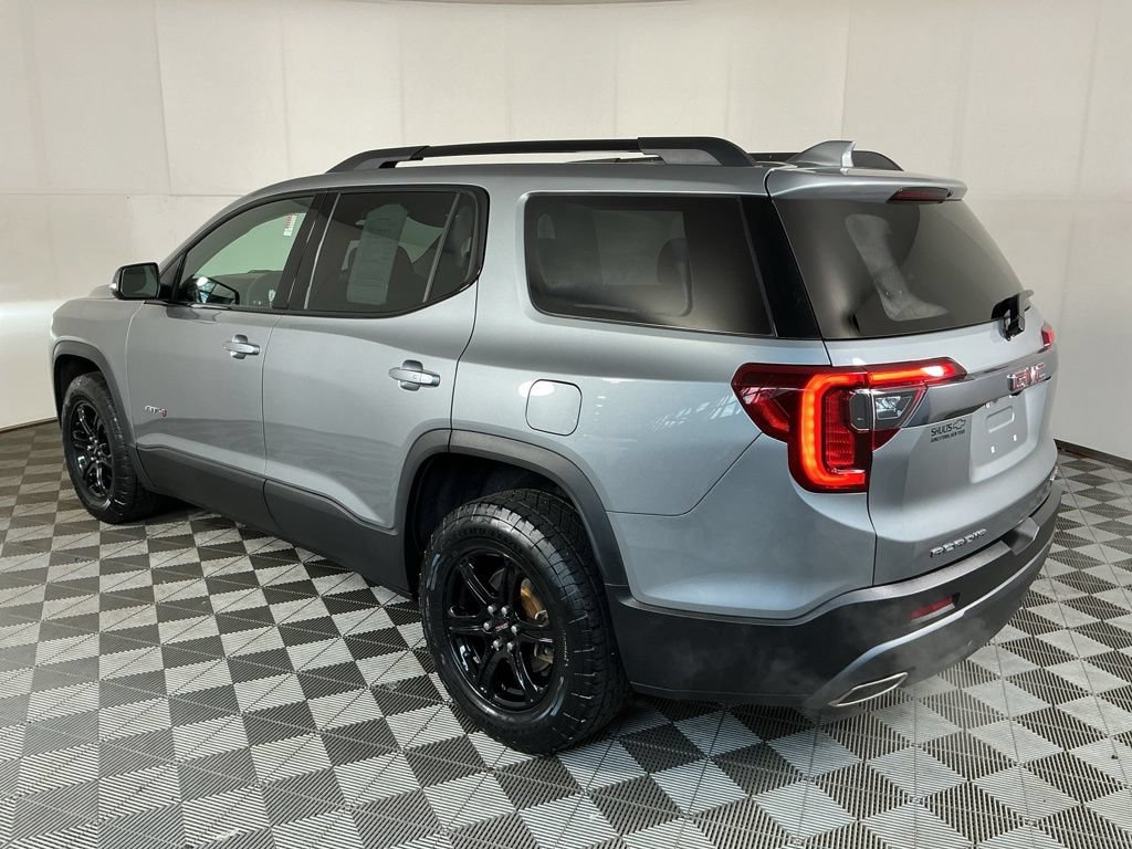 Used 2023 GMC Acadia AT4 w/ Technology Package AWD/4WD image 12