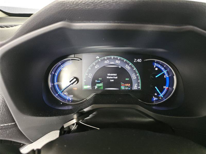 Used 2025 Toyota RAV4 LE AWD/4WD image 6
