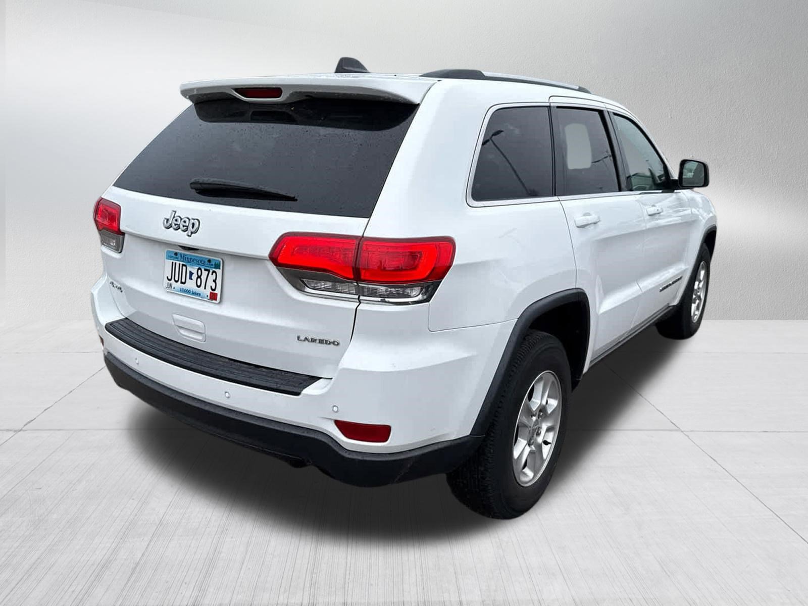 Used 2017 Jeep Grand Cherokee Laredo w/ Quick Order Package 23E AWD/4WD image 7