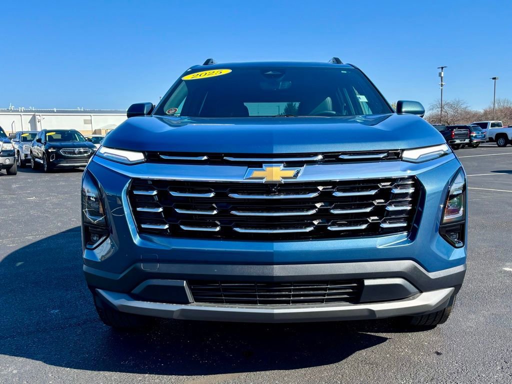 Used 2025 Chevrolet Equinox LT w/ Convenience Package II image 10