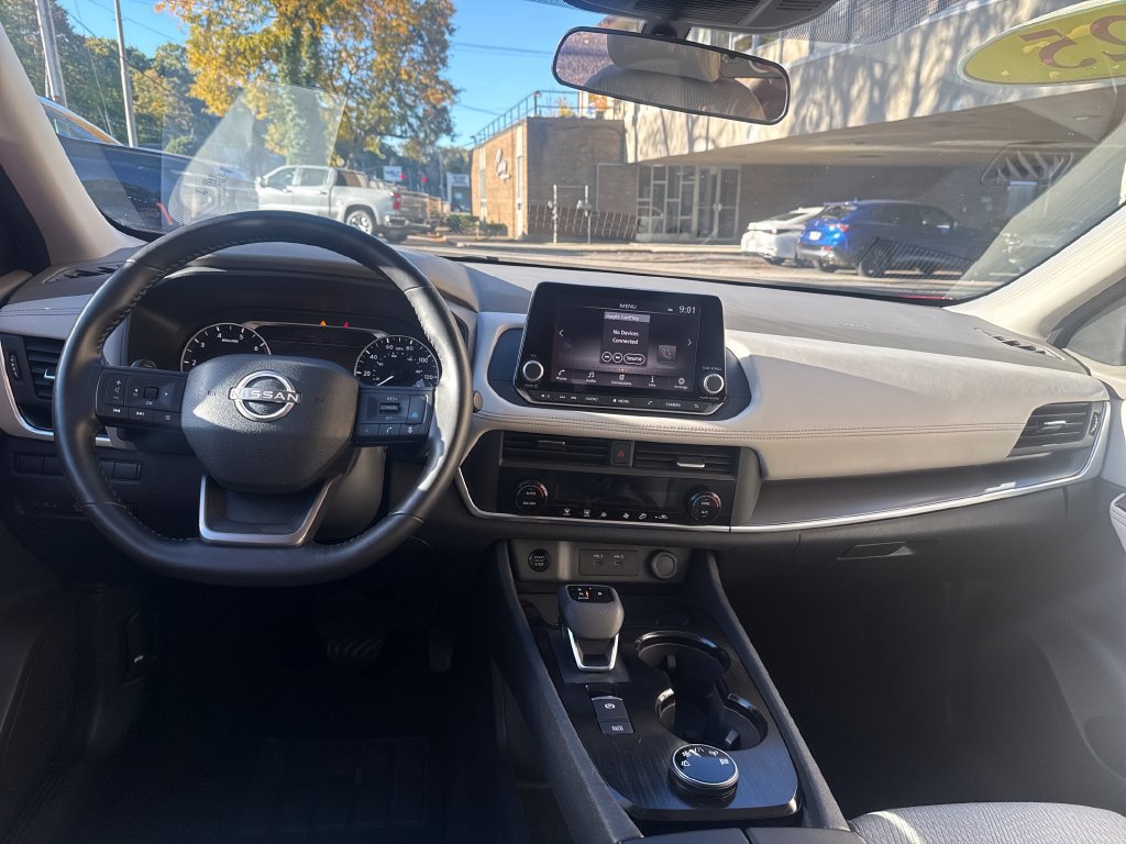Used 2025 Nissan Rogue SV AWD/4WD image 20