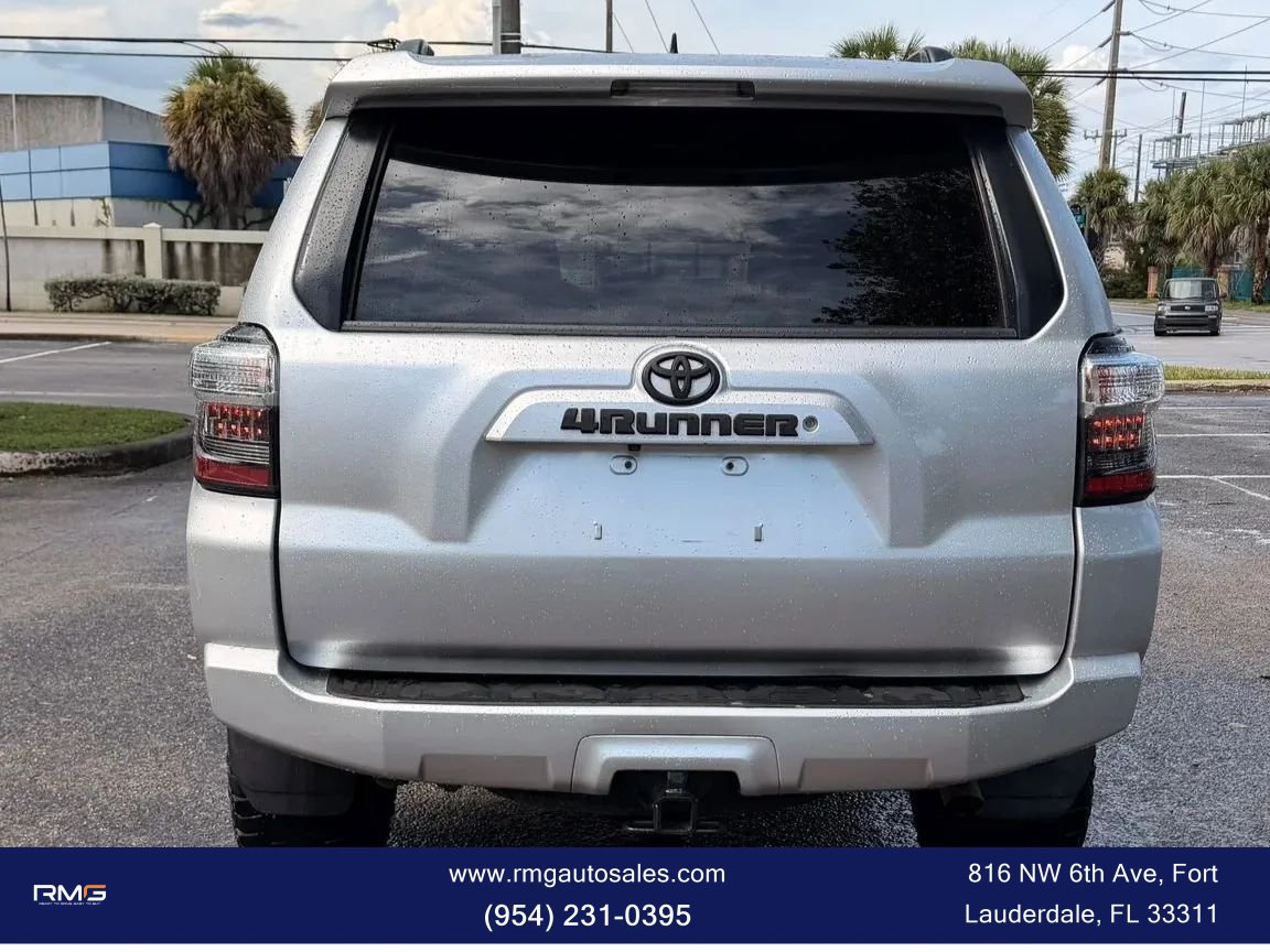 Used 2019 Toyota 4Runner SR5 Premium AWD/4WD image 4