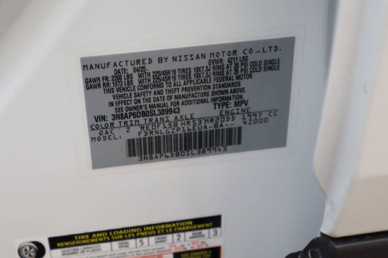 Used 2025 Nissan Kicks SR AWD/4WD image 28