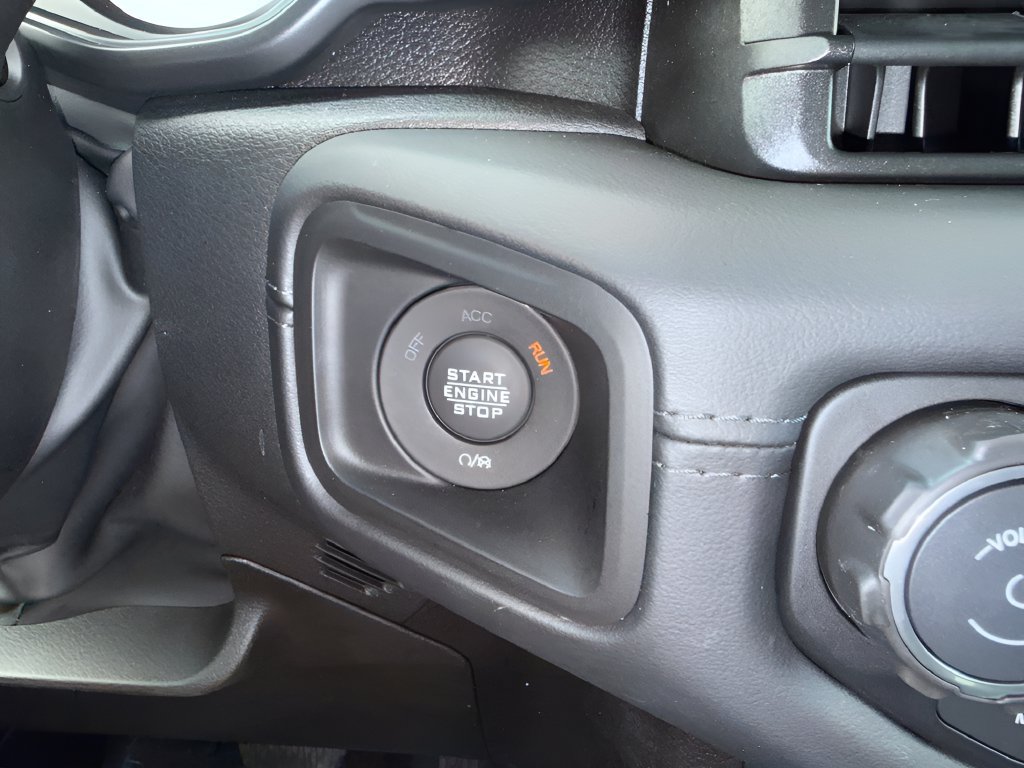 Used 2026 Jeep Wrangler Unlimited Sahara AWD/4WD image 22