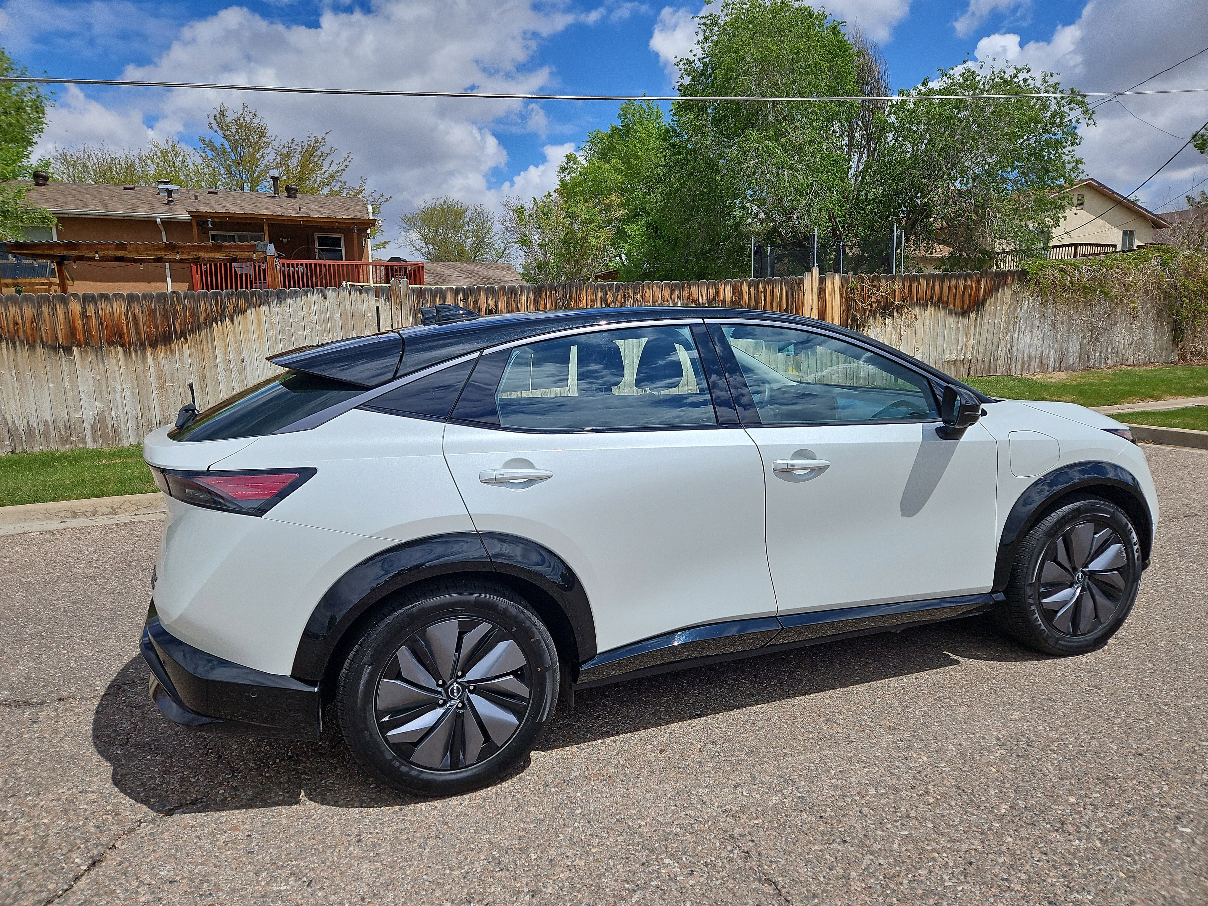 Used 2023 Nissan Ariya AWD/4WD image 3