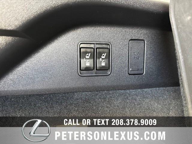 Used 2022 Lexus RX 350L Premium w/ Premium Package AWD/4WD image 22