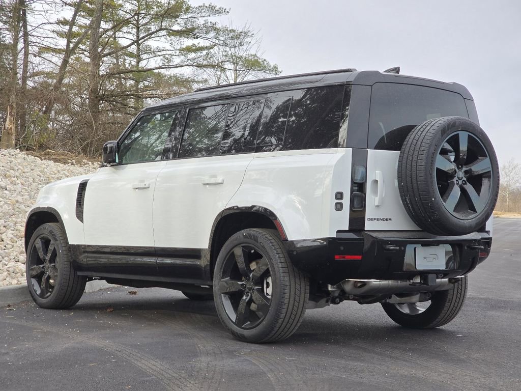 New 2026 Land Rover Defender 110 X-Dynamic SE AWD/4WD image 22