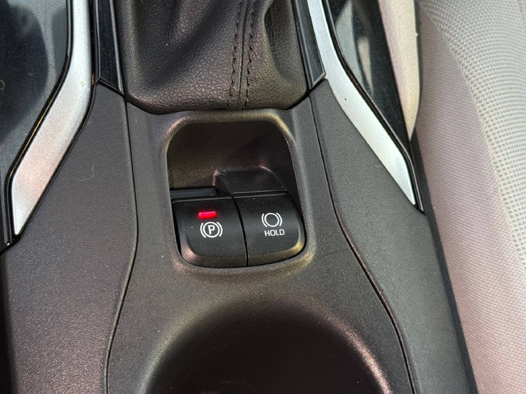 Used 2023 Toyota Corolla Cross LE w/ Moonroof Package AWD/4WD image 30